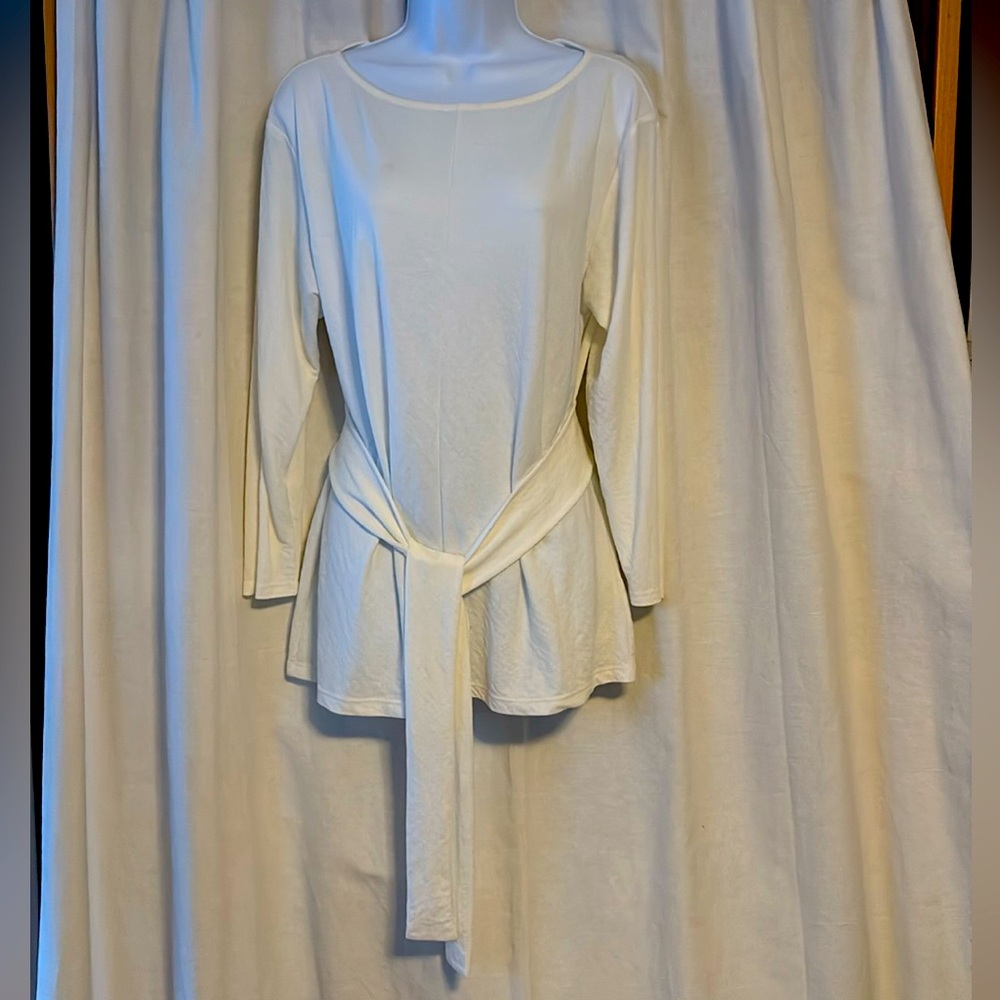 Kenneth Cole cream long sleeve tunic with attached tie